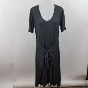 LA Made Dress M Gray Tie Front Short sleev…